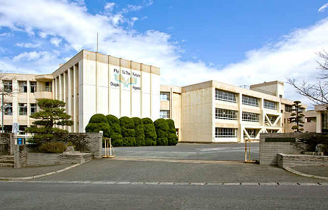 岡垣町立東中学校
